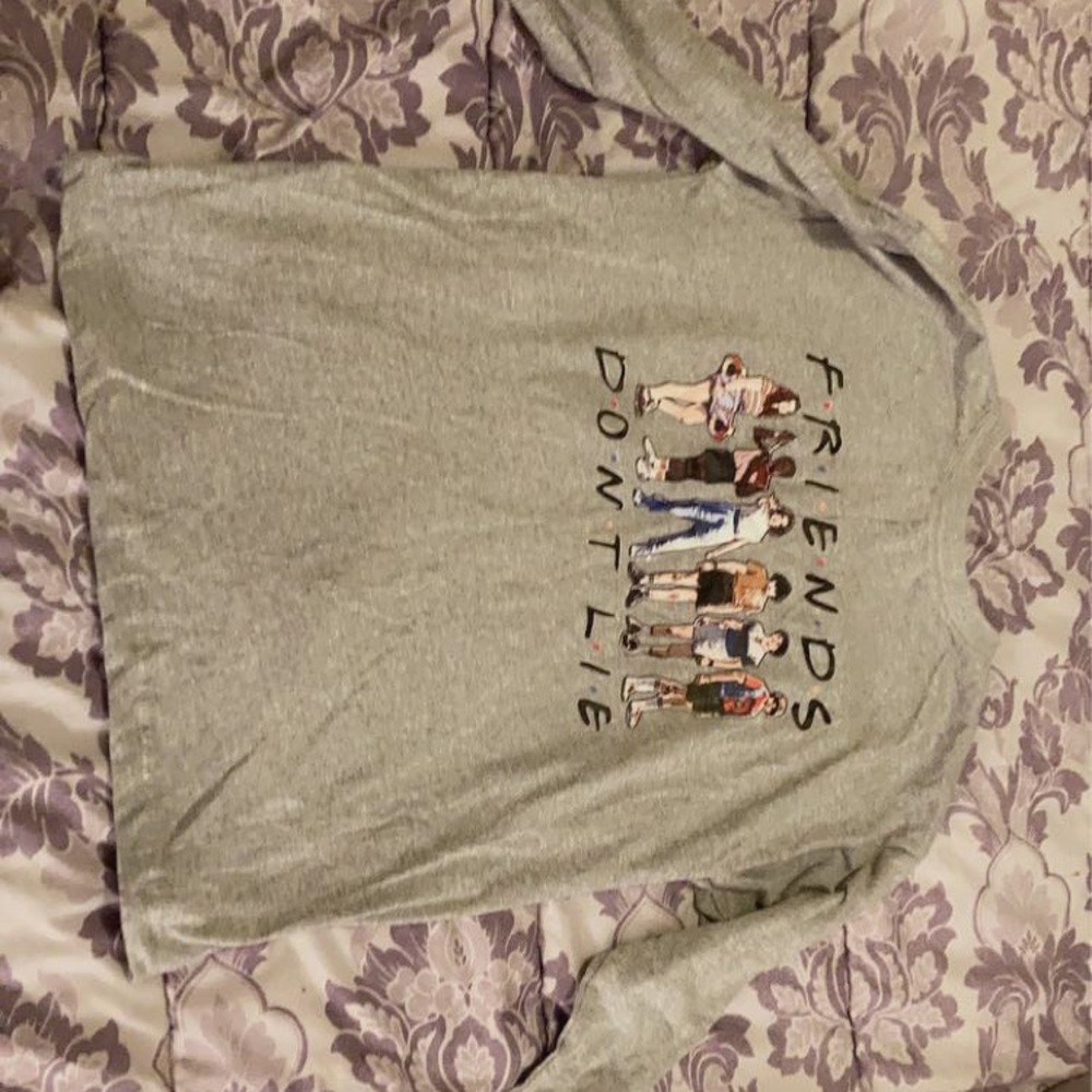 SOLD Stranger things shirt